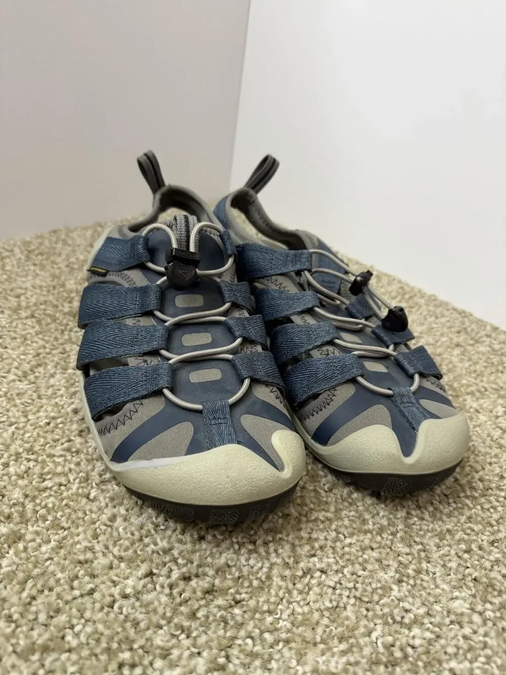 KEEN CNX Sandals Mens Size 10 Blue Waterproof Slip-On Hiking Bungee Lace